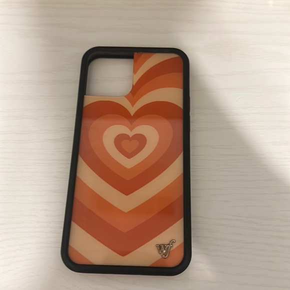 *SOLD* Wildflower 12pro case - Picture 1 of 1